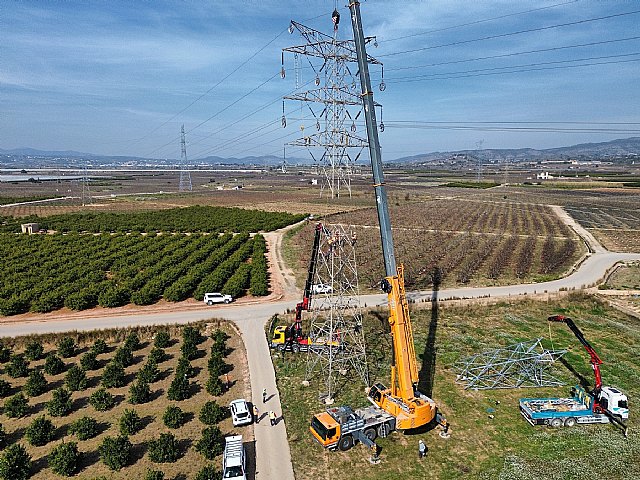 El BEI financia con 50 millones de euros a Iberdrola para reconstruir y adaptar al cambio climático la red eléctrica afectada por la DANA en Valencia - 1, Foto 1