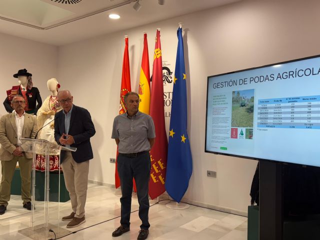 El Ayuntamiento recoge en 2024 más de 226.000 kilos de restos de poda agrícola de pequeños agricultores evitando así su quema - 1, Foto 1