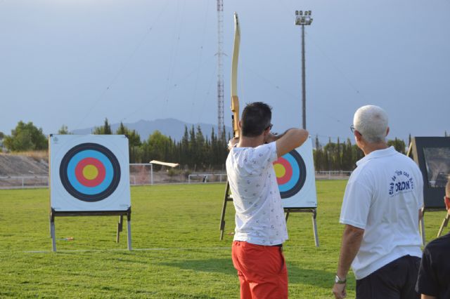 Unas 5.000 personas disfrutan de la ´XV Noche de la zurra y la brasa´ en las fiestas torreñas - 2, Foto 2