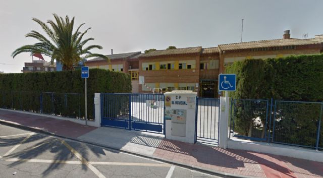 La Consejería de Educación invierte 12.390,92 euros para acondicionar dos nuevas aulas en el CEIP El Romeral - 1, Foto 1