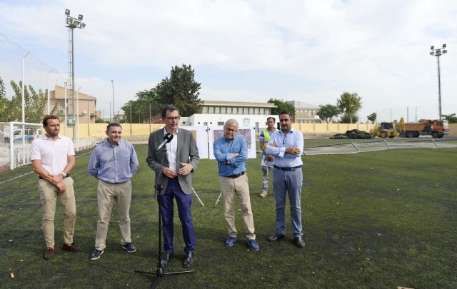 Arrancan las obras del campo de fútbol de Churra, que permitirán ampliar sus dimensiones y renovar el césped - 4, Foto 4