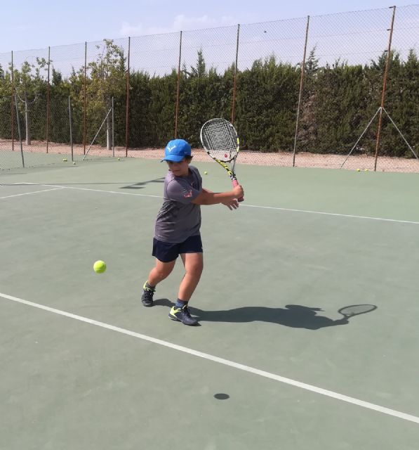 Inicio del curso de la Escuela de Tenis del C. T. Totana, Foto 4