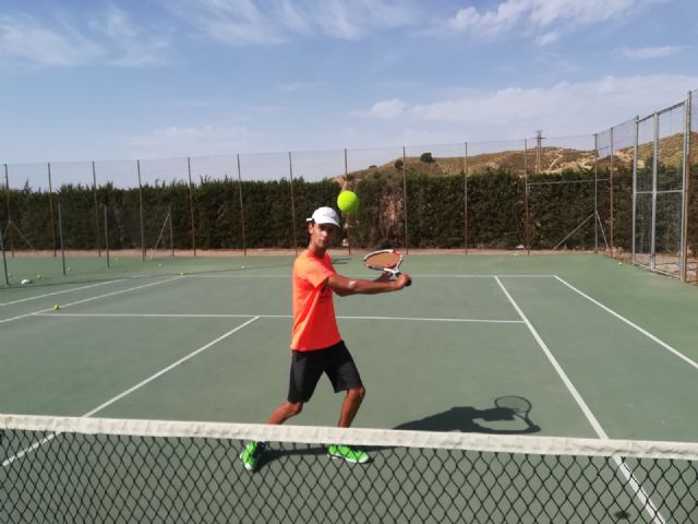 Inicio del curso de la Escuela de Tenis del C. T. Totana, Foto 6