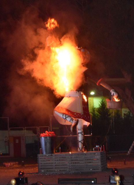 Las fiestas torreñas concluyen con la tradicional Quema del Raspajo - 5, Foto 5