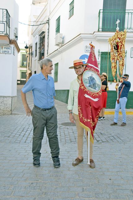 La Hermandad de Jesús de Alcalá del Río elevó unas oraciones en su nombre de sus titulares, Ntro. Padre Jesús Nazareno y su Madre la Santísima Virgen de la Esperanza, para bien discurrir en sus caninos de peregrinación - 1, Foto 1