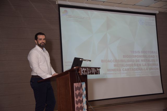 Evalúan la potencial transferencia de metales de la Sierra Minera a suelos forestales, biota marina, cultivos y polvo urbano - 1, Foto 1