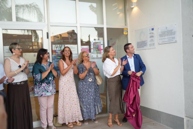 La consejera de Política Social inaugura el primer Centro Intergeneracional de la Región de Murcia - 1, Foto 1