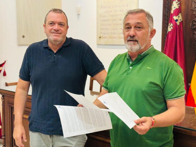 El Ayuntamiento de Lorca acondiciona el nuevo parking disuasorio de la calle Periodista Ángela Ruiz, junto al CDL, para agilizar los desplazamientos urbanos por las obras del AVE - 5, Foto 5