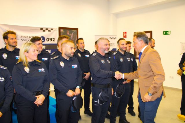El alcalde de Lorca agradece el compromiso del Gobierno regional para contratar más policías locales en el municipio - 1, Foto 1