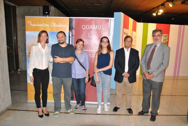 El Colegio de Arquitectos expone los proyectos que harán más amable la planta de oncología pediátrica de La Arrixaca - 1, Foto 1