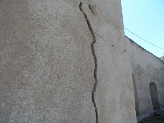 La Junta de Gobierno insta al Obispado a que lleve a cabo obras de reparación y consolidación en la Iglesia del Campillo de los Jiménez - 2, Foto 2