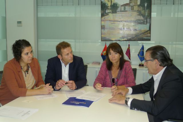 IBERDROLA y Ayuntamiento de Torre-Pacheco firman un convenio de colaboración - 2, Foto 2