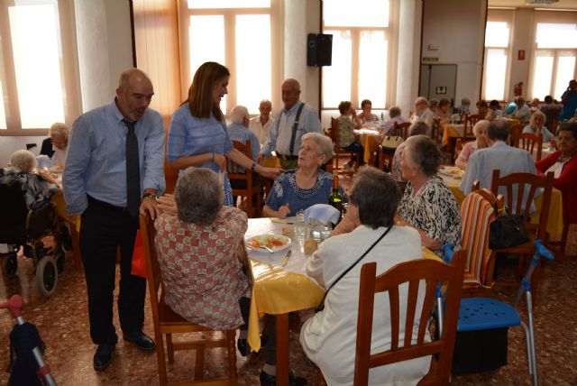 La Residencia de Pensionistas Ferroviarios de Águilas celebra el día de su patrón, San Miguel - 2, Foto 2