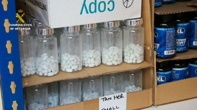 La Guardia Civil interviene más de cuatro millones de dosis de medicamentos falsificados o ilegales - 3, Foto 3