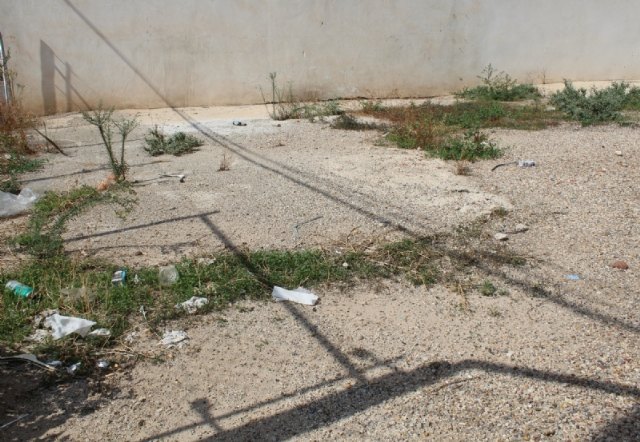 Un bando de la Alcaldía insta a la limpieza y mantenimiento de los solares urbanos privados del casco urbano, El Paretón y la urbanización “La Charca”, Foto 9