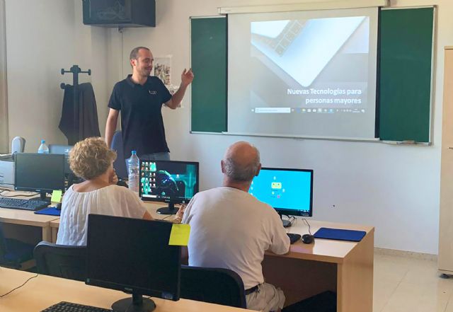Comienzan los cursos gratuitos para mayores sobre nuevas tecnologías - 2, Foto 2