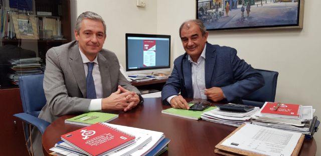 El nuevo responsable de Economía Social mantiene sus primeros contactos con Ucomur y Amusal - 1, Foto 1