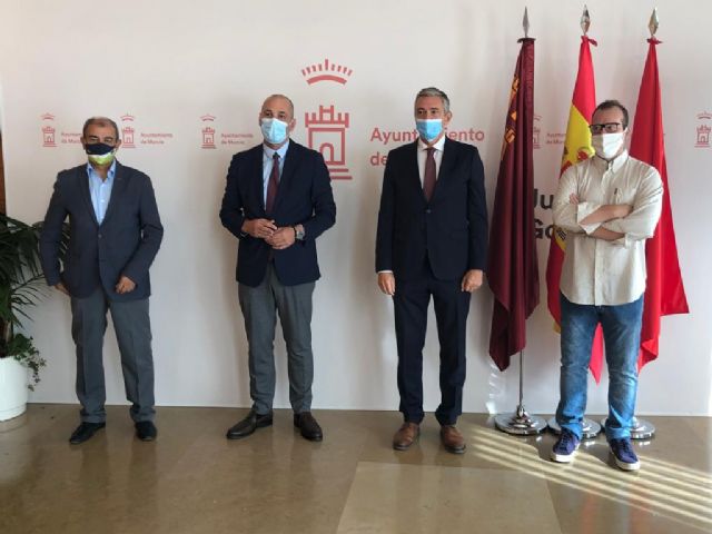 La Concejalía de Empleo, Promoción Económica y Turismo firma un convenio con Ucomur - 2, Foto 2