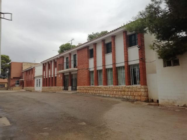 IU: El Gobierno regional discrimina a Lorca en la retirada de amianto de los colegios públicos - 1, Foto 1
