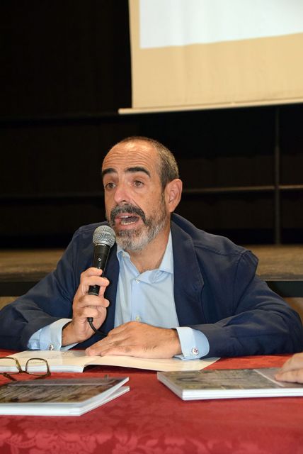 Presentación del cartel y del Anuario 2019-2020 de la hermandad de la Trinidad de Sevilla - 4, Foto 4