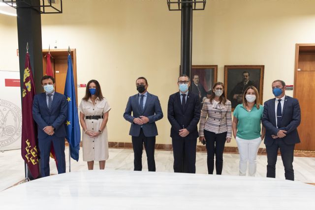 La Universidad de Murcia y la Consejería de Transparencia firman la renovación del Programa Golondrinas - 2, Foto 2