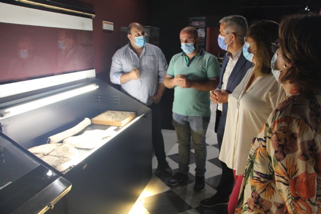 El Ayuntamiento del Pilar cede piezas romanas al museo arqueológico y etnográfico Barón de Benifayó - 1, Foto 1