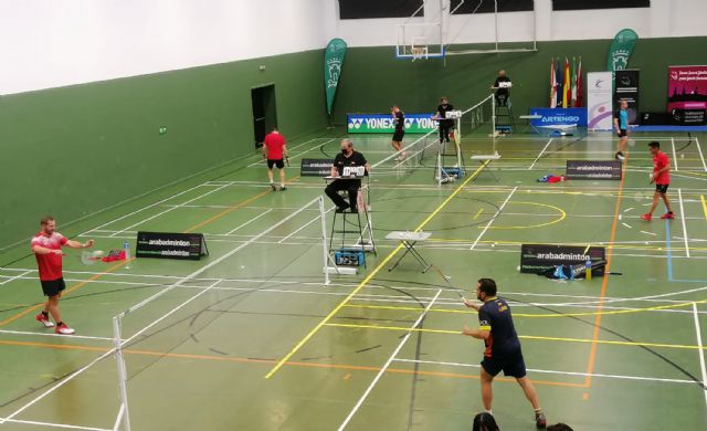 Dos oros y cincos bronces para el Bádminton Las Torres en el campeonato de España senior - 1, Foto 1