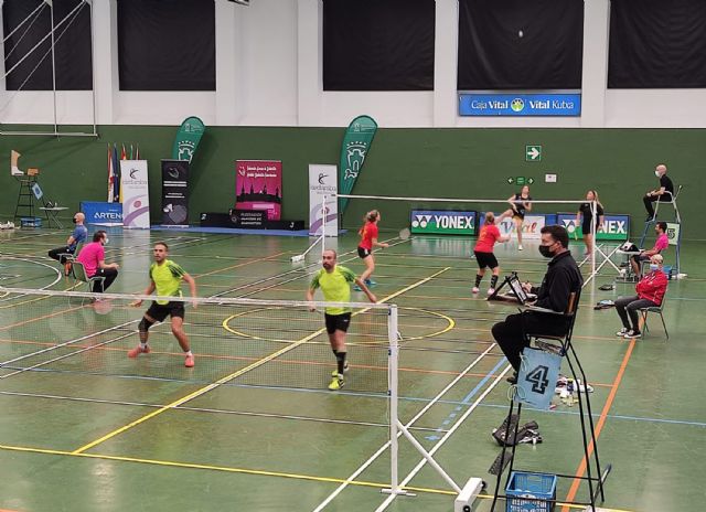 Dos oros y cincos bronces para el Bádminton Las Torres en el campeonato de España senior - 5, Foto 5