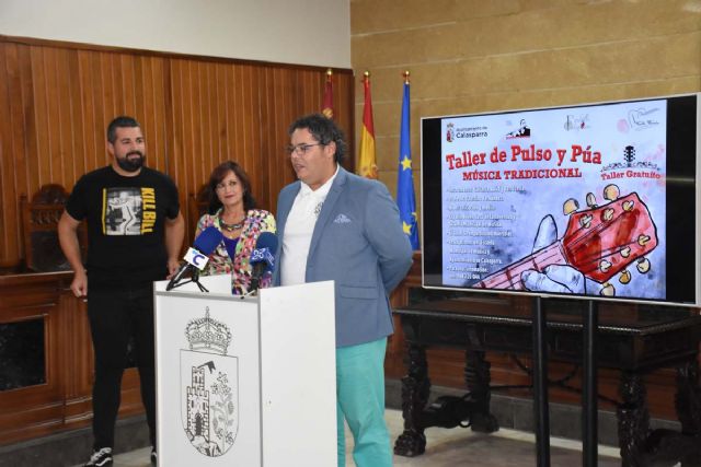 El Ayuntamiento de Calasparra presenta una nueva edición del taller ‘Pulso y Púa. Música tradicional’ - 3, Foto 3