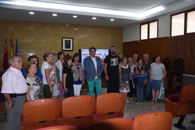 El Ayuntamiento de Calasparra presenta una nueva edición del taller ‘Pulso y Púa. Música tradicional’ - 4, Foto 4