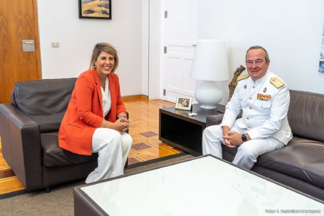 El almirante de Acción Marítima se despide de la alcaldesa tras tres años en Cartagena para iniciar su próximo destino en Madrid - 1, Foto 1