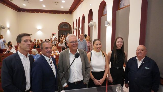 HLA La Vega inaugura su pionera Unidad de Lesiones de Danza en el Real Casino de Murcia - 2, Foto 2