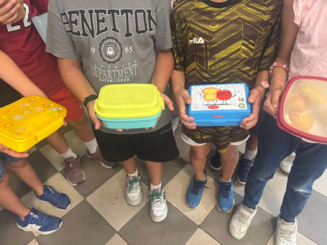 Murcia impulsa la educación ambiental en el inicio del curso escolar con el proyecto Reciclando en mi cole y en mi barrio - 2, Foto 2