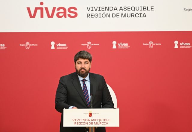 López Miras presenta el nuevo modelo de Vivienda Asequible para atender la emergencia residencial de los jóvenes y familias - 1, Foto 1