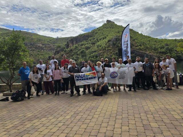 La X Gran Limpieza Internacional de Fondos Marinos retira 20 kilos de residuos en el Guadiela, entre los embalses de Buendía y Alcorlo - 2, Foto 2
