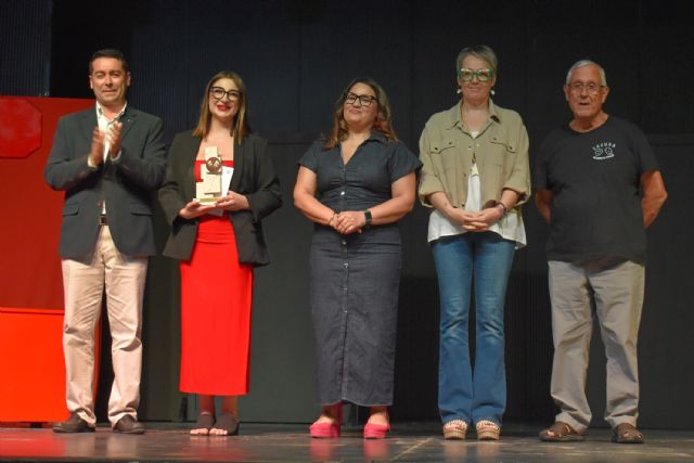 Los grupos Trece Gatos (Madrid) y Todo sobre Eva (Elche) copan los premios del XIII certamen de teatro amateur Juan Baño con tres cada uno - 3, Foto 3