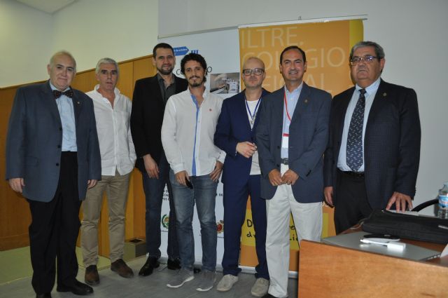 Los veterinarios murcianos se ponen al día en nuevas técnicas de tratamiento para nuestras mascotas - 1, Foto 1