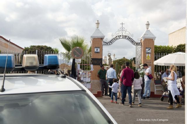 Cartagena vuelve a recordar a sus difuntos en el Día de Todos los Santos - 1, Foto 1