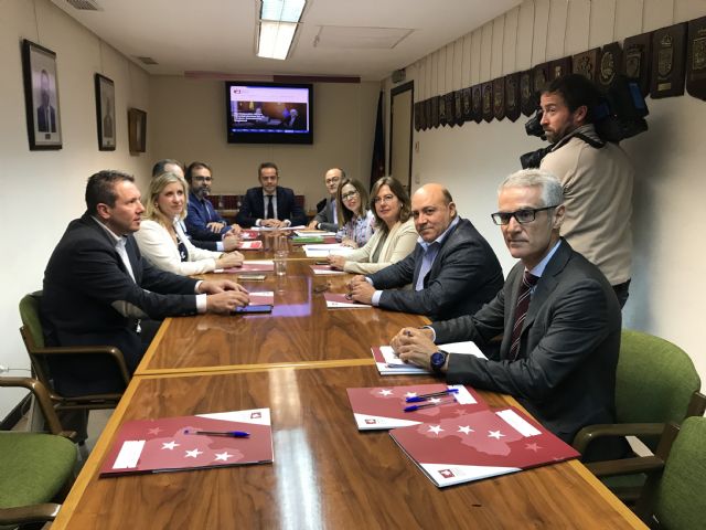 La FMRM traslada al consejero de Presidencia la reivindicación de la financiación Local - 1, Foto 1