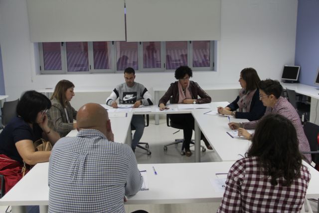 Varias charlas componen el programa de formación para madres y padres de Puerto Lumbreras para el curso 2019-2020 - 2, Foto 2