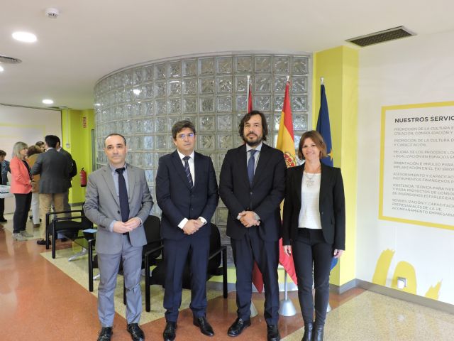 Presentadas las conclusiones para reducir la discriminación de la mujer en entrevistas de trabajo - 1, Foto 1