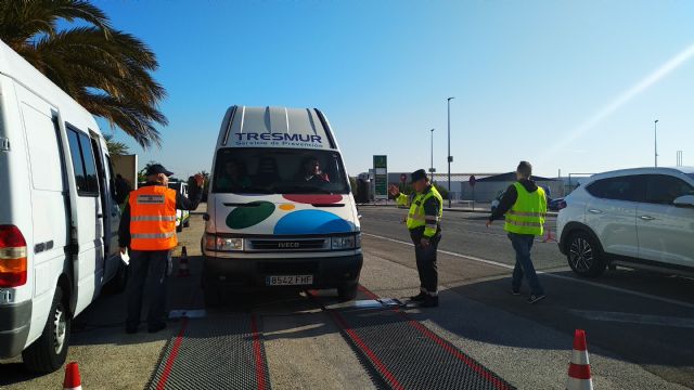 Los accidentes de furgoneta acumulan cuatro víctimas mortales y catorce heridos graves en vías interurbanas de la Región en 2019 - 2, Foto 2