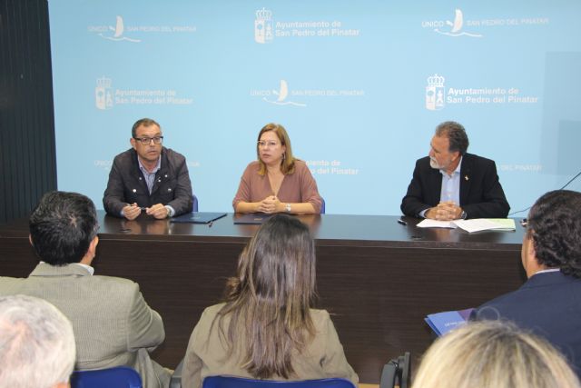 El Ayuntamiento suscribe un convenio con el Aparcamiento de Emilio Castelar para la gratuidad de la primera media hora de estacionamiento - 1, Foto 1