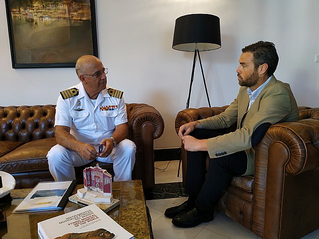 MurciaEl alcalde de Caravaca de la Cruz mantiene una reunión con el delegado de Defensa en la Región de Murcia - 1, Foto 1