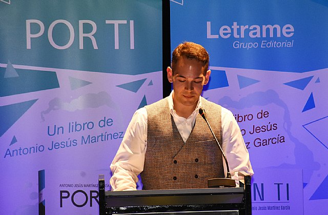 Presentación del libro «Sin Ti» del autor calasparreño Antonio Jesús - 2, Foto 2