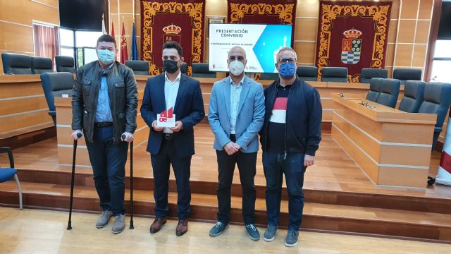 El Ayuntamiento de Molina de Segura concede una subvención a la Asociación de Empresarios y Comerciantes del Segura, ASECOM, para fomentar el emprendimiento empresarial y comercial del municipio - 1, Foto 1