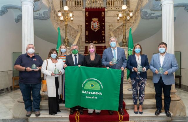 Cartagena gana la Bandera Verde de Ecovidrio por su compromiso con la sostenibilidad y el reciclaje de vidrio en verano - 1, Foto 1