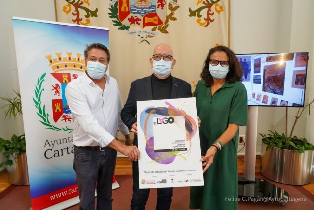 Una treintena de puestos promocionan el comercio y la artesanía en el entorno de la plaza del Lago - 1, Foto 1