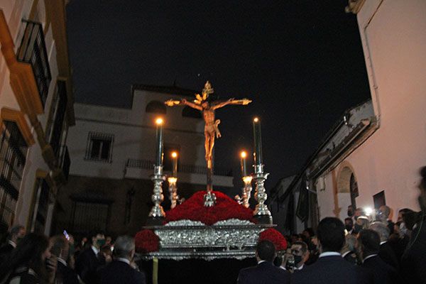 Ceremoniosa procesión Histórica de traslado en Alcalá del Río del Santísimo Cristo de la Vera-cruz a la Real Ermita de San Gregorio de Osset, donde tiene su sede en esta Real Ermita - 1, Foto 1