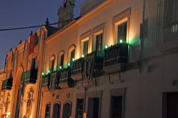 Ceremoniosa procesión Histórica de traslado en Alcalá del Río del Santísimo Cristo de la Vera-cruz a la Real Ermita de San Gregorio de Osset, donde tiene su sede en esta Real Ermita - 2, Foto 2